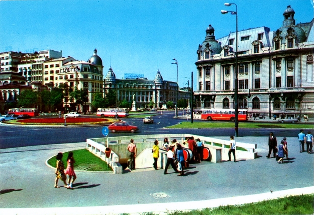1458-1 - Bucuresti. Piata Universitatii